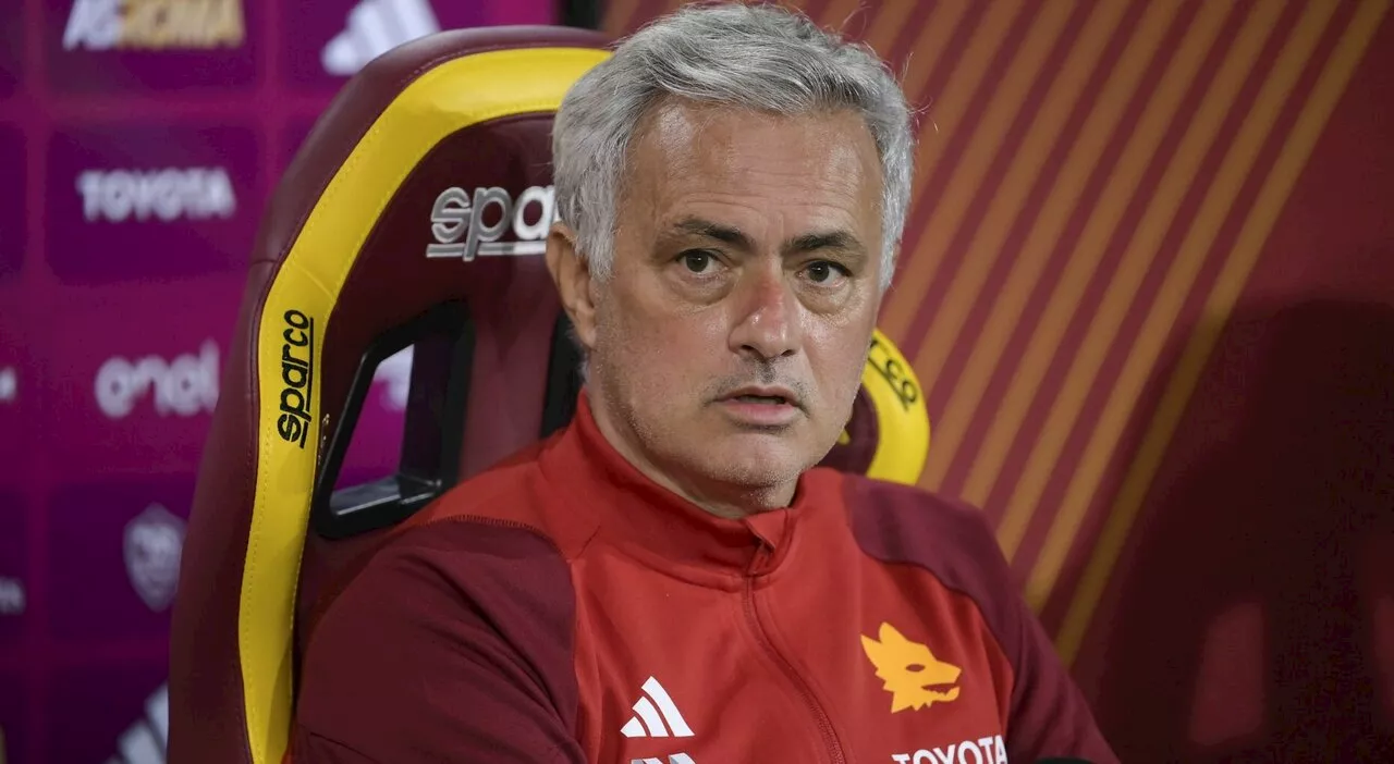 Roma, Mourinho: «Dybala e Sanches sono pronti per tornare. Le critiche al calendario? Non sono alibi»