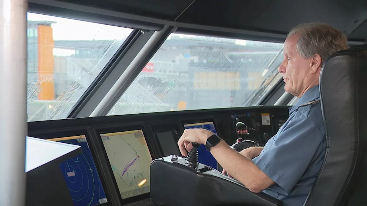 King County Water Taxi Captain speaks out after steering barge away from waterfront