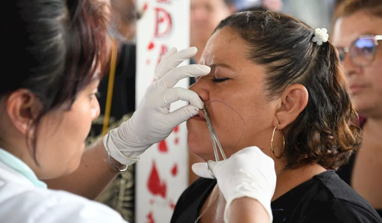 Protestaktion in Mexiko: Migranten nähen sich die Lippen zu