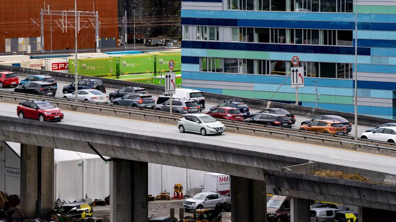 Lange køar på E39 i Bergen