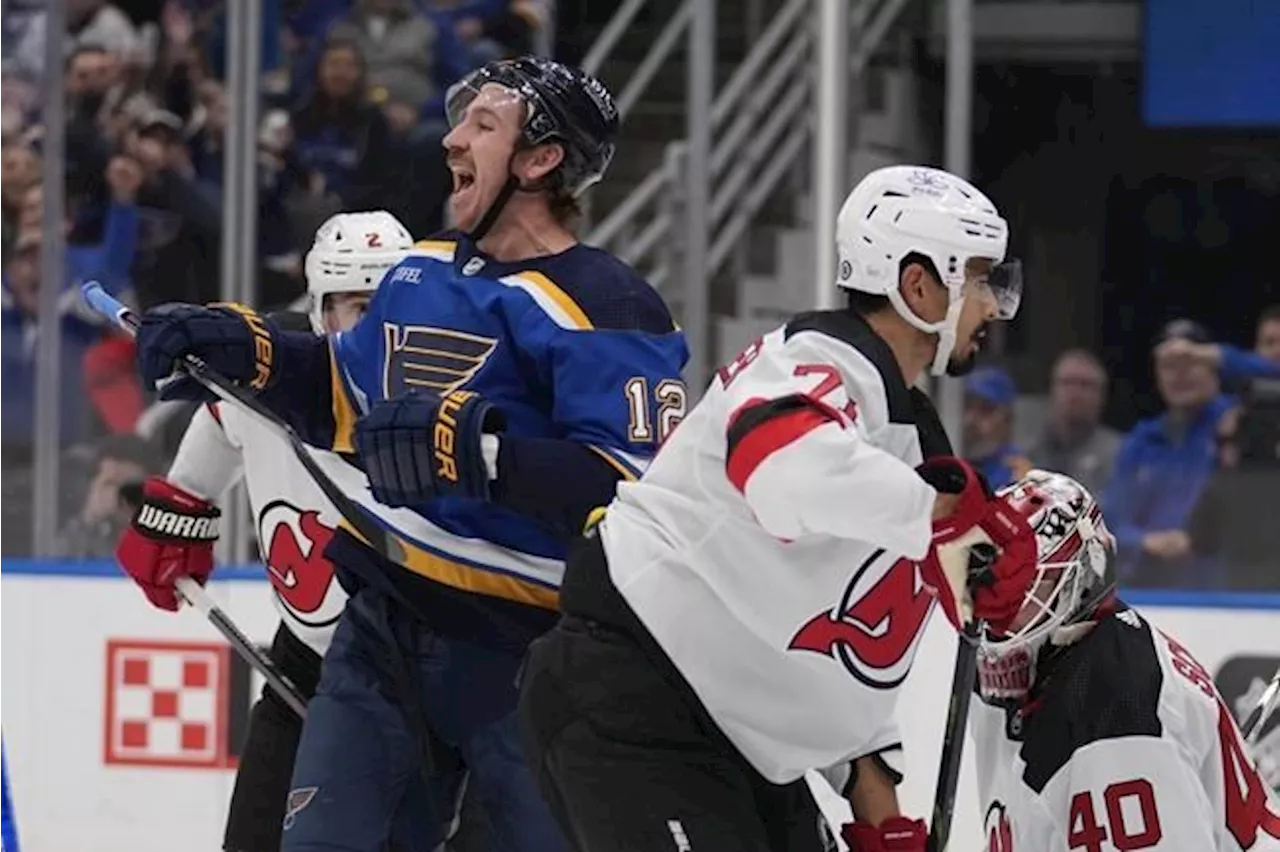 Hayes helps Blues snap skid by burning Devils 4-1