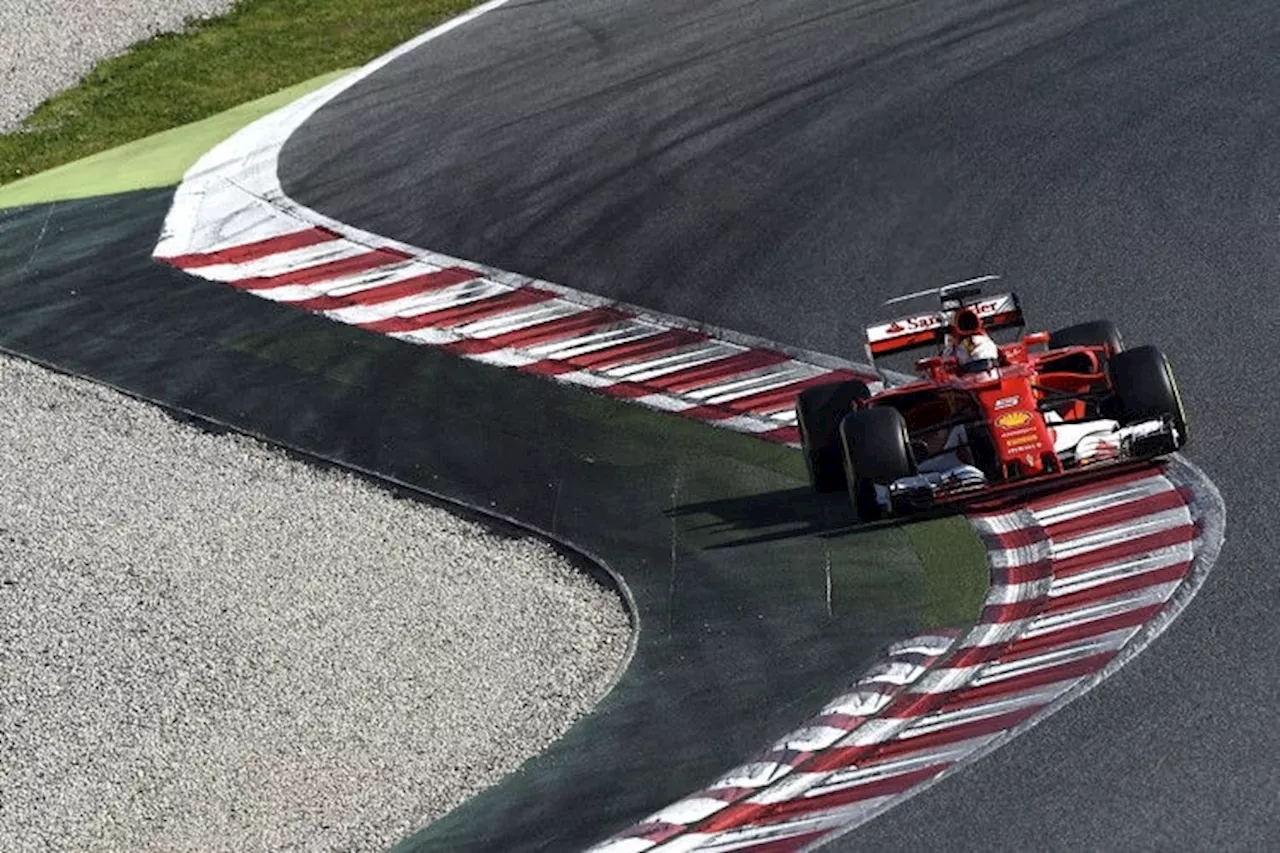 Ferrari stark: Sebastian Vettel jagt Lewis Hamilton