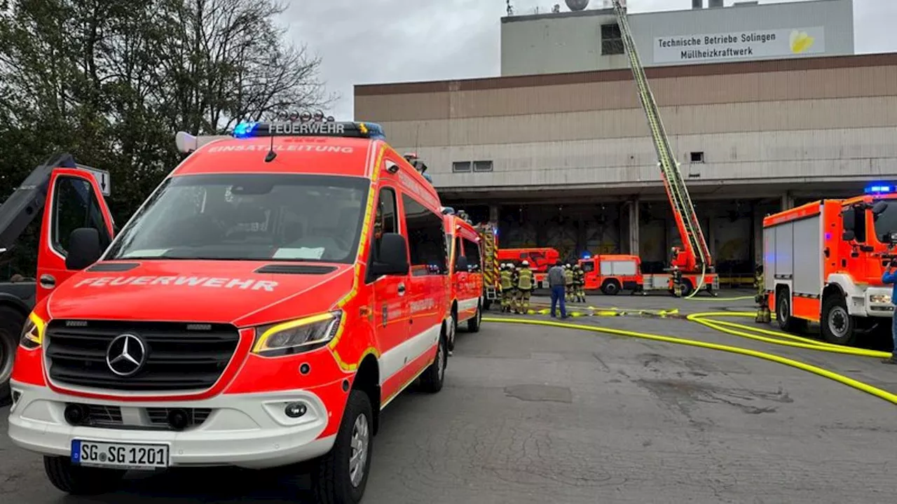 Brand: Feuer in Müllheizkraftwerk in Solingen