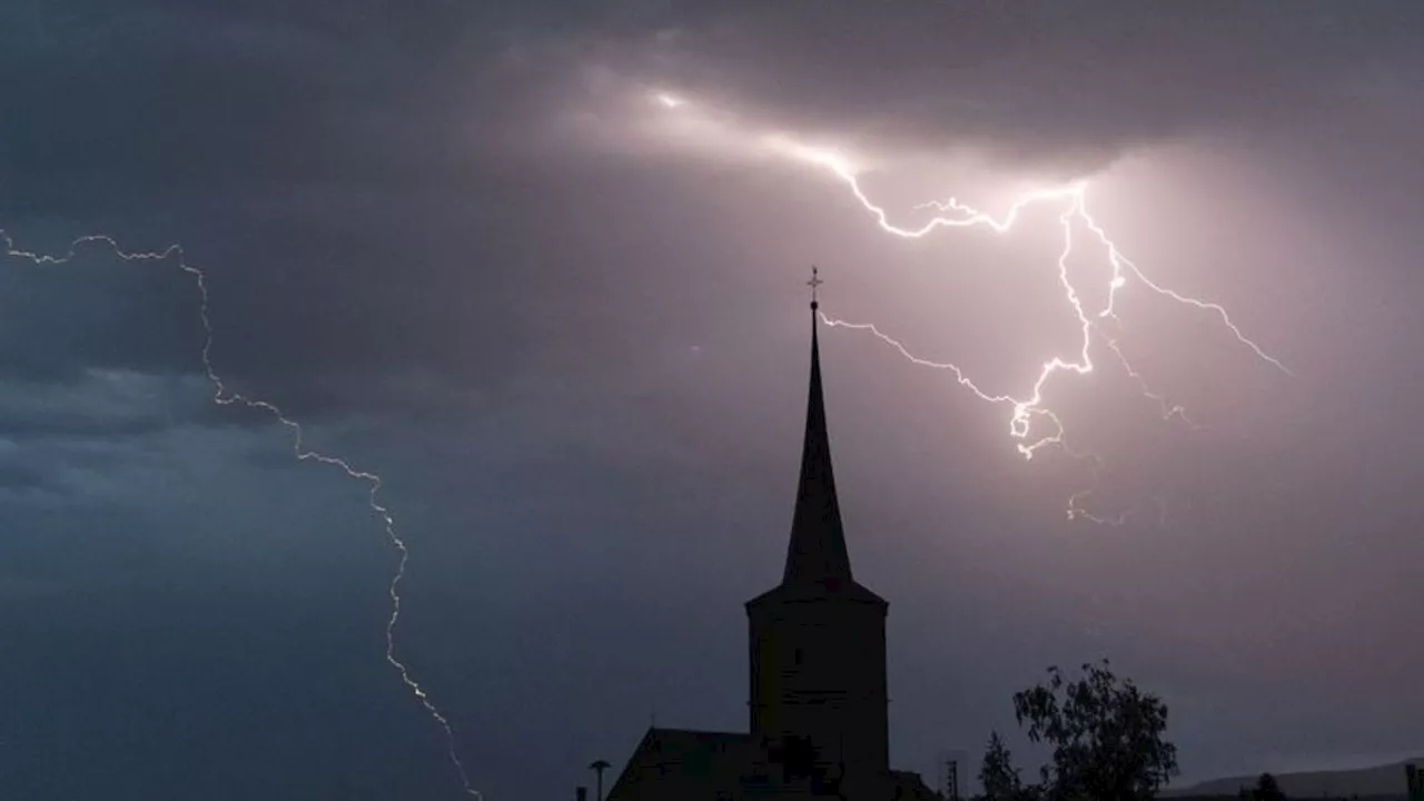 Wetter: Regen und Gewitter am Wochenende in Nordrhein-Westfalen