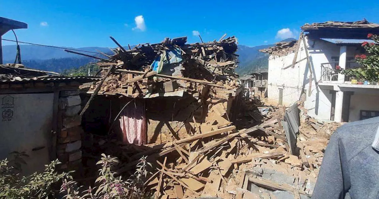 'Não conseguiram salvar minha filha': terremoto no Nepal deixa mais de 150 mortos