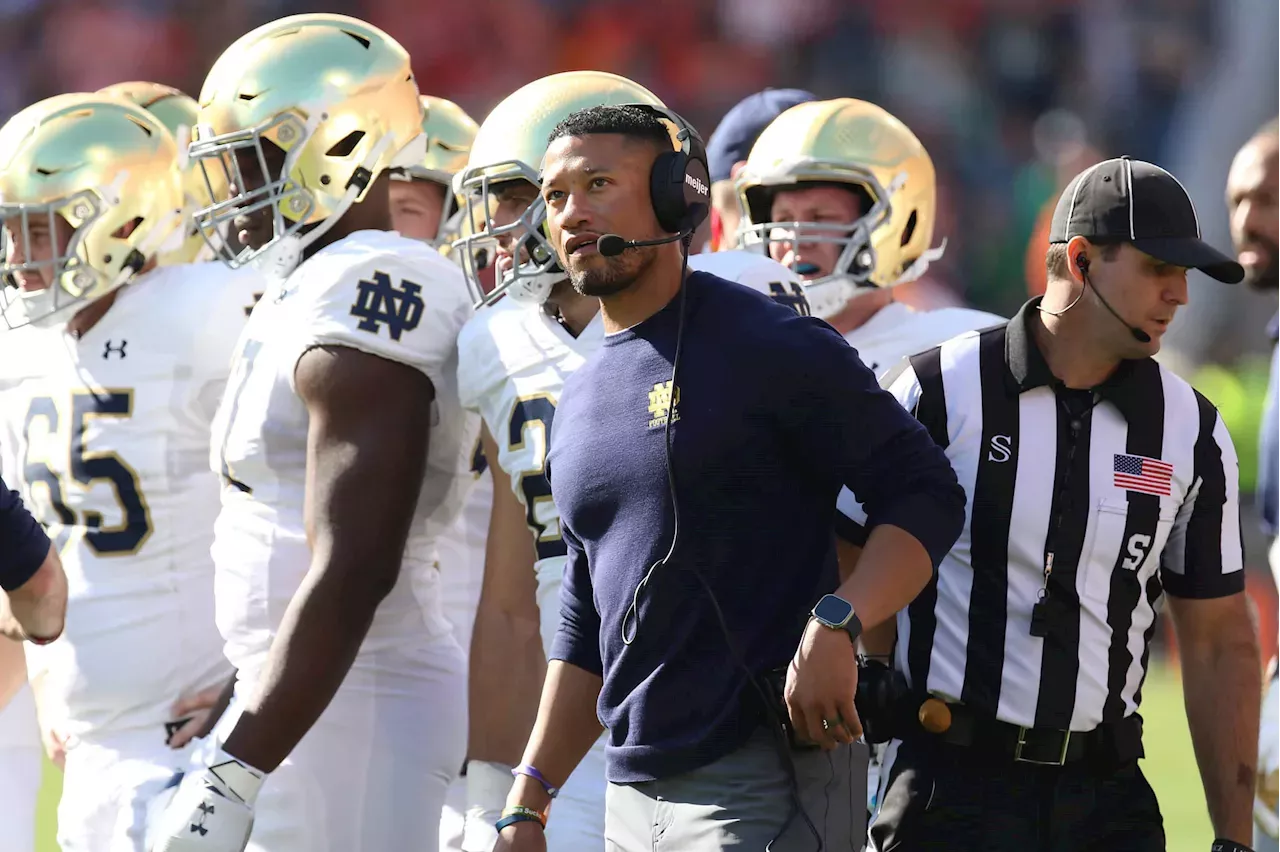 Notre Dames Offense Has To Figure Out Why It Bows Under The Pressure