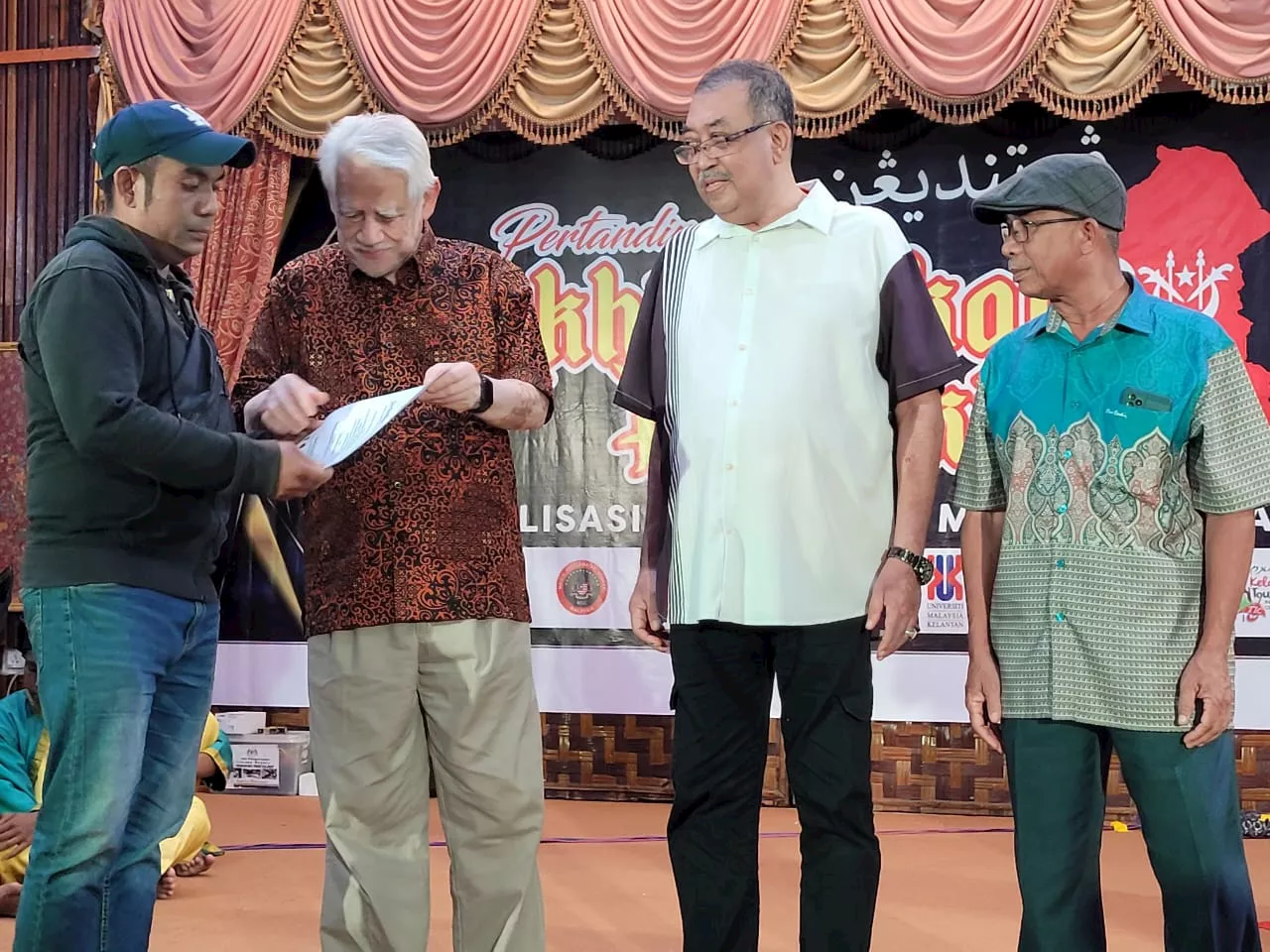 Dikir barat perlu kekal sebagai warisan Kelantan