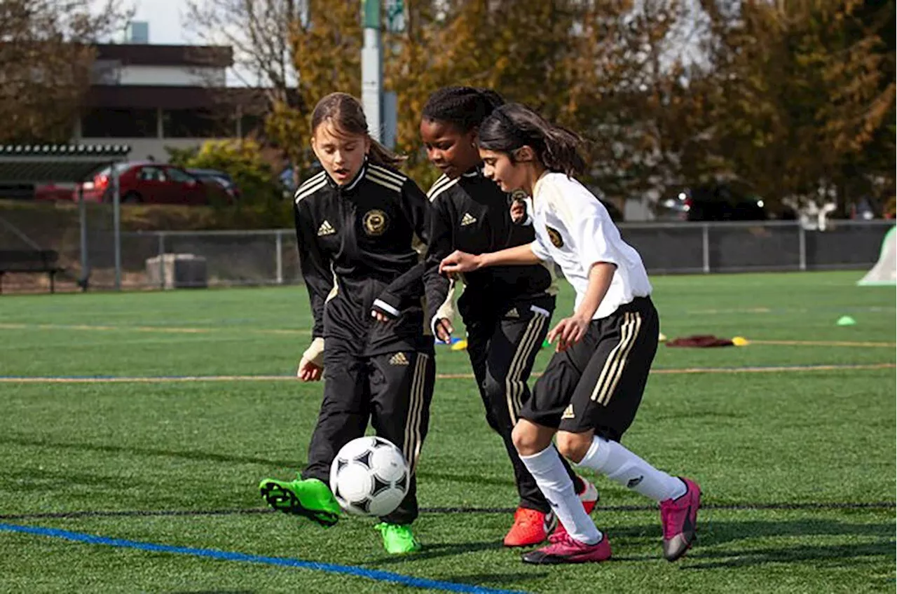 Inaugural Burnaby Remembrance Day soccer tourney to raise funds for women, kids