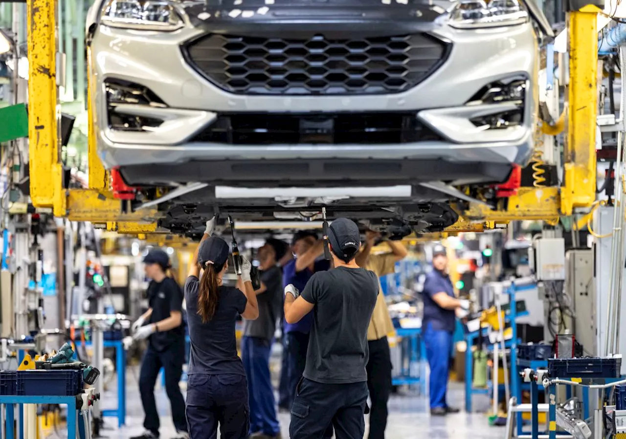 El limbo de las fábricas de coches y los pisos aptos para confinamientos