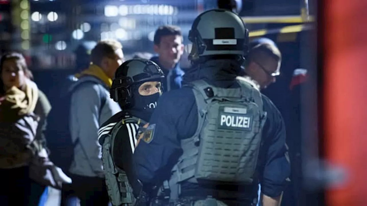 Hamburg airport closed as police deal with 'hostage situation'