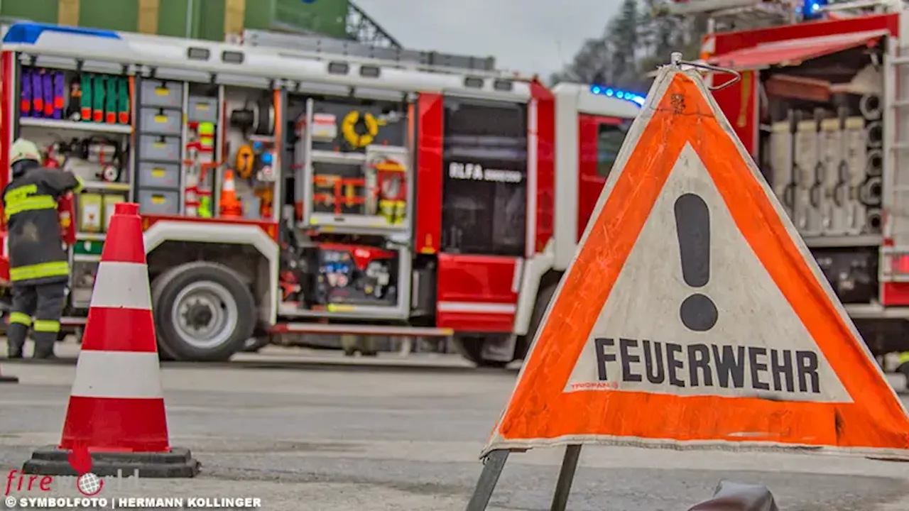 Bayern: Mercedes durchschlägt auf A3 bei Altdorf Metallwand → ein Toter (59)