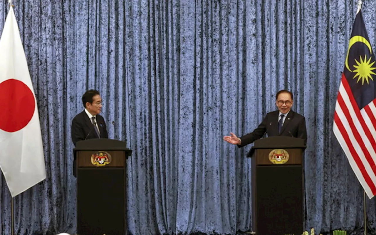 Anwar compares Gaza bombardment to Hiroshima