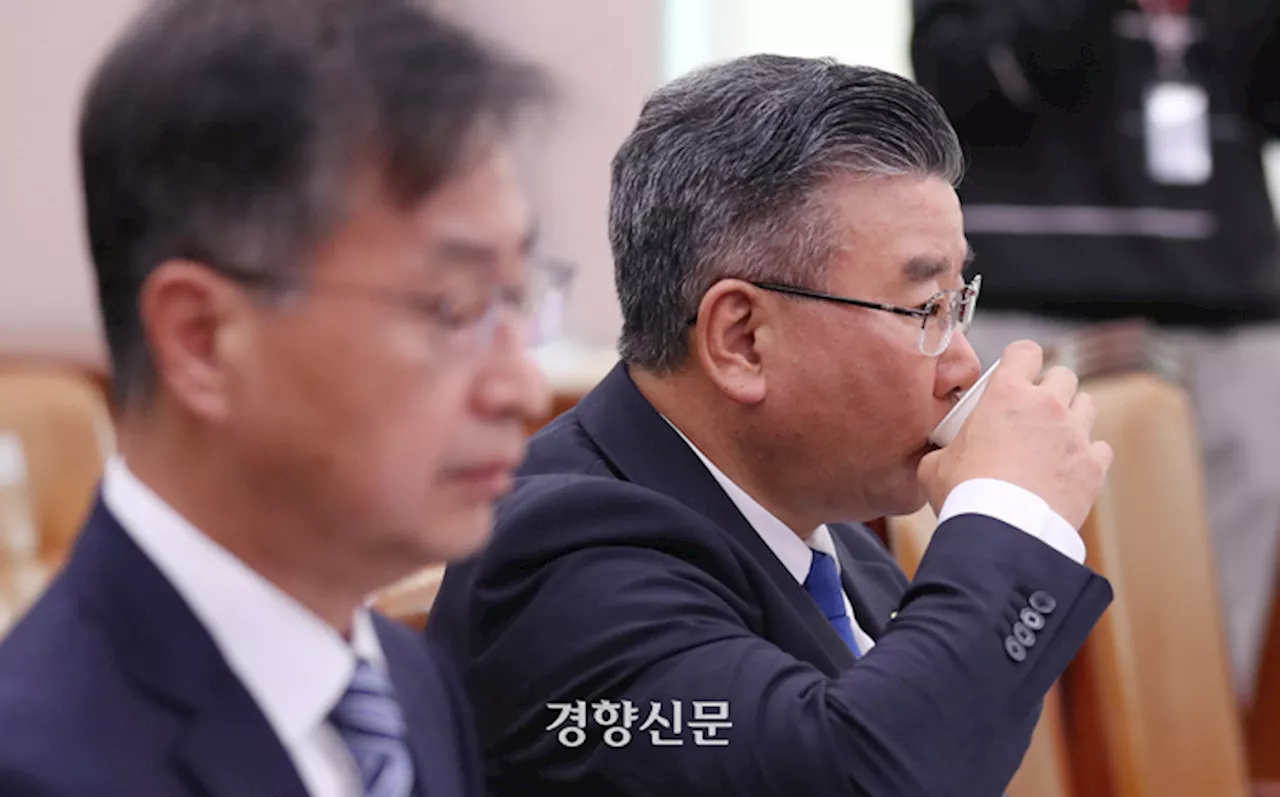 [단독] 감사원, 기재부 공무원 징계 ‘직권재심의’···유병호 사무처 또 감사위와 대립각?