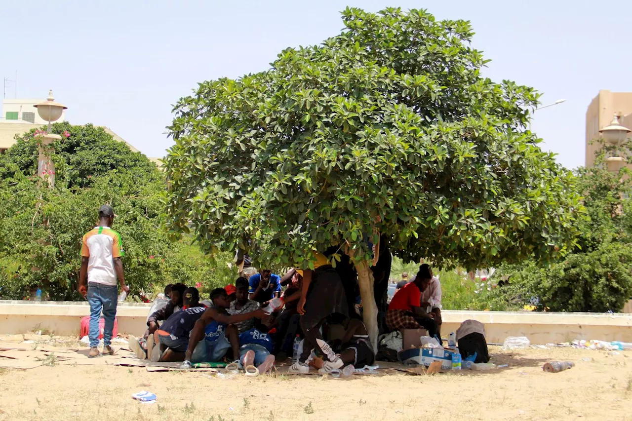 Tunisie : à Sfax, toute une industrie au service du départ des migrants vers l’Europe