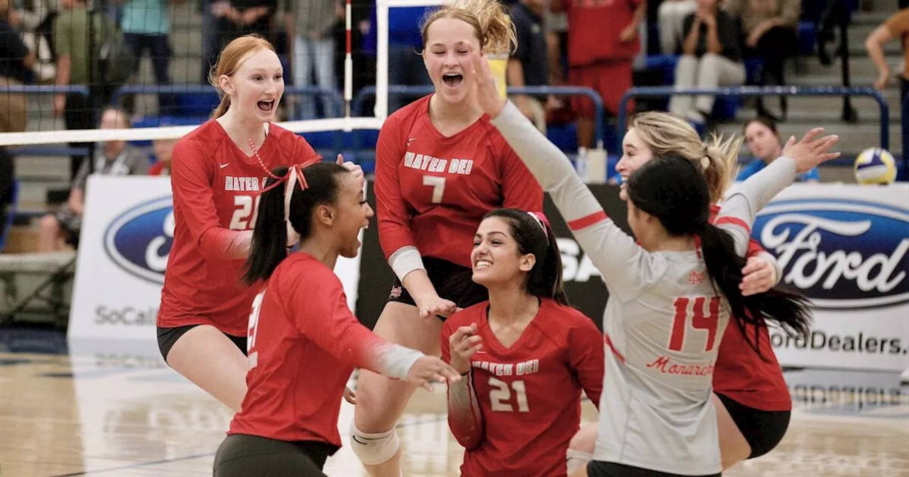 Mater Dei sweeps Mira Costa to win Southern Section Division 1 girls' volleyball title