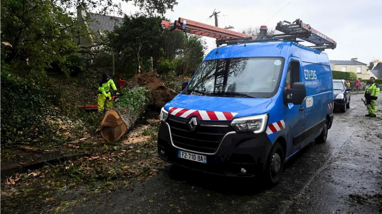 Tempête Ciaran : un salarié d’Enedis est mort dans un accident en Bretagne