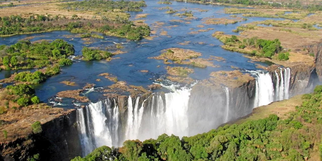 Safari-croisière en Afrique australe : les chutes Victoria, « la fumée qui gronde »