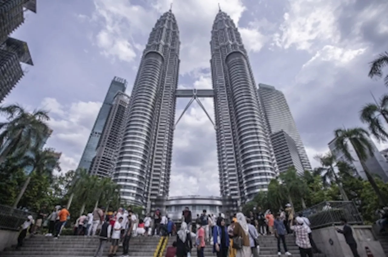 Petronas Twin Towers apologises over viral Skybridge queue-jumping incident involving staff