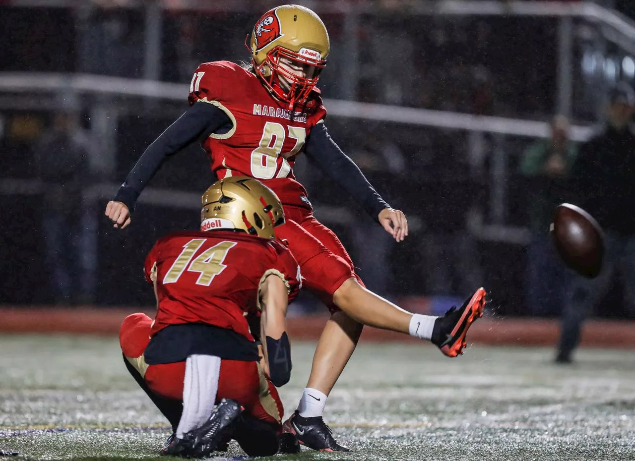 1st career FG by female kicker advances Mount Olive to sectional football final