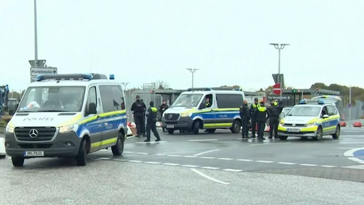 Detienen al hombre que tenía retenida a su hija en el aeropuerto de Hamburgo