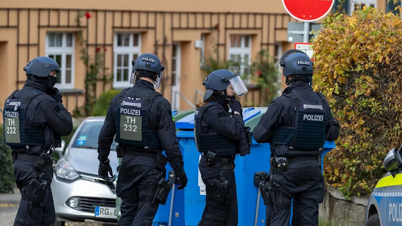 Thüringen: Schuss in den Oberschenkel: Polizei überwältigt Mann