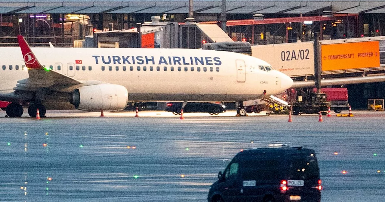 Bewaffneter auf Hamburger Flughafen - Betrieb eingestellt