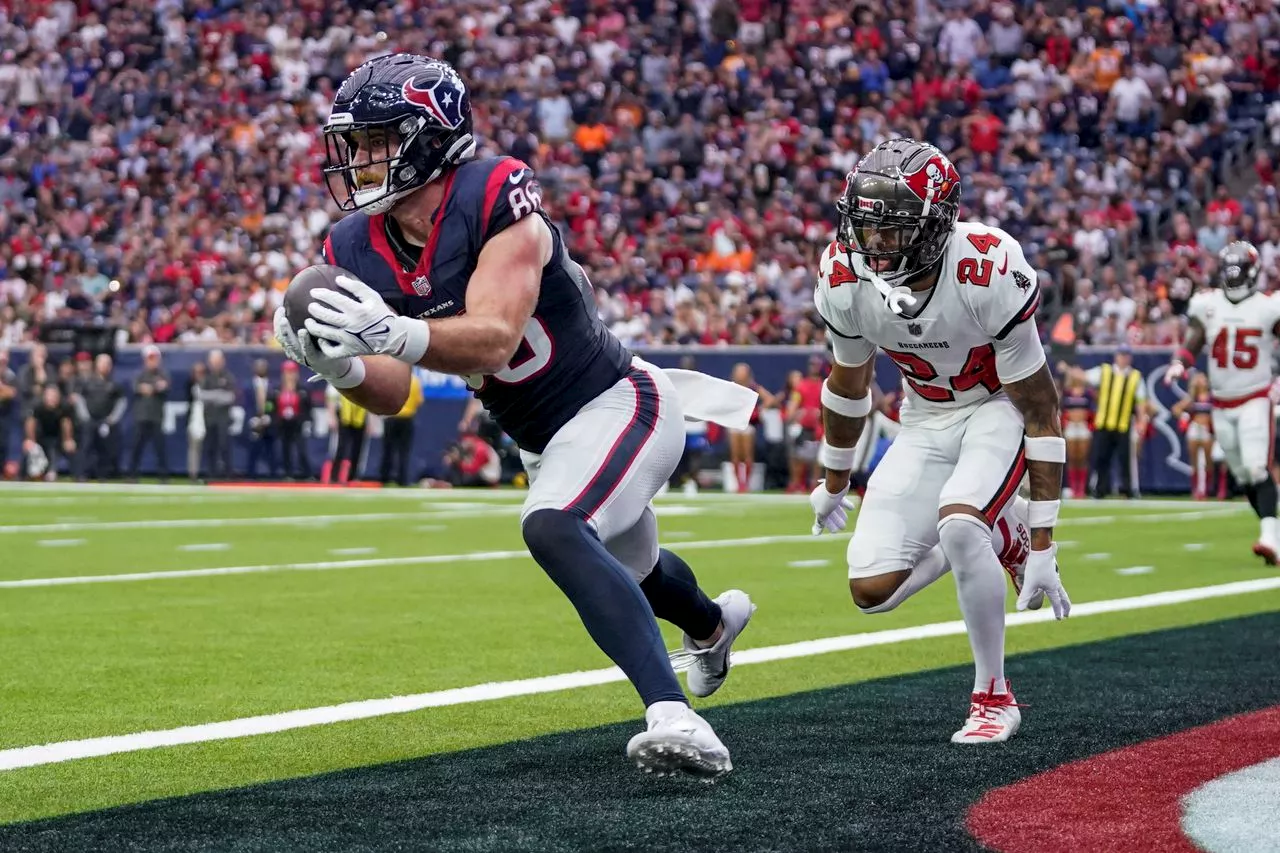 Stroud has 470 yards, 5 TDs, to lift Texans to 39-37 win over Buccaneers