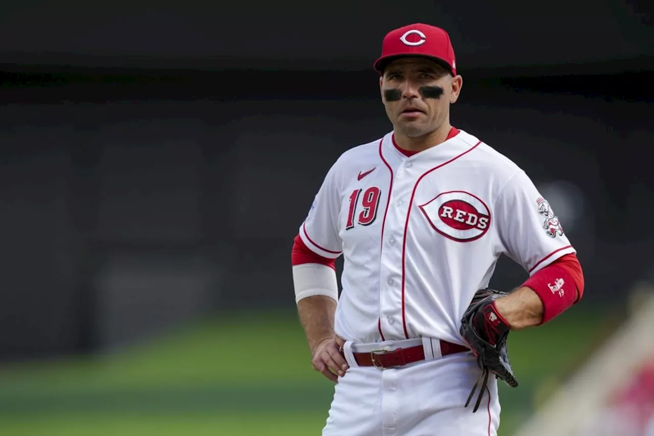 Joey Votto posts a video thanking Cincinnati after Reds decline his contract option and let him go