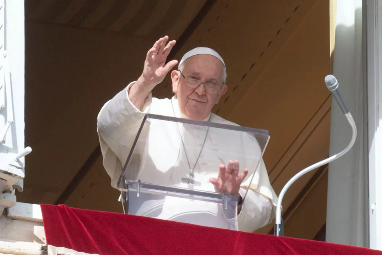 Pope urges ‘stop in the name of God,’ calls for Gaza humanitarian aid