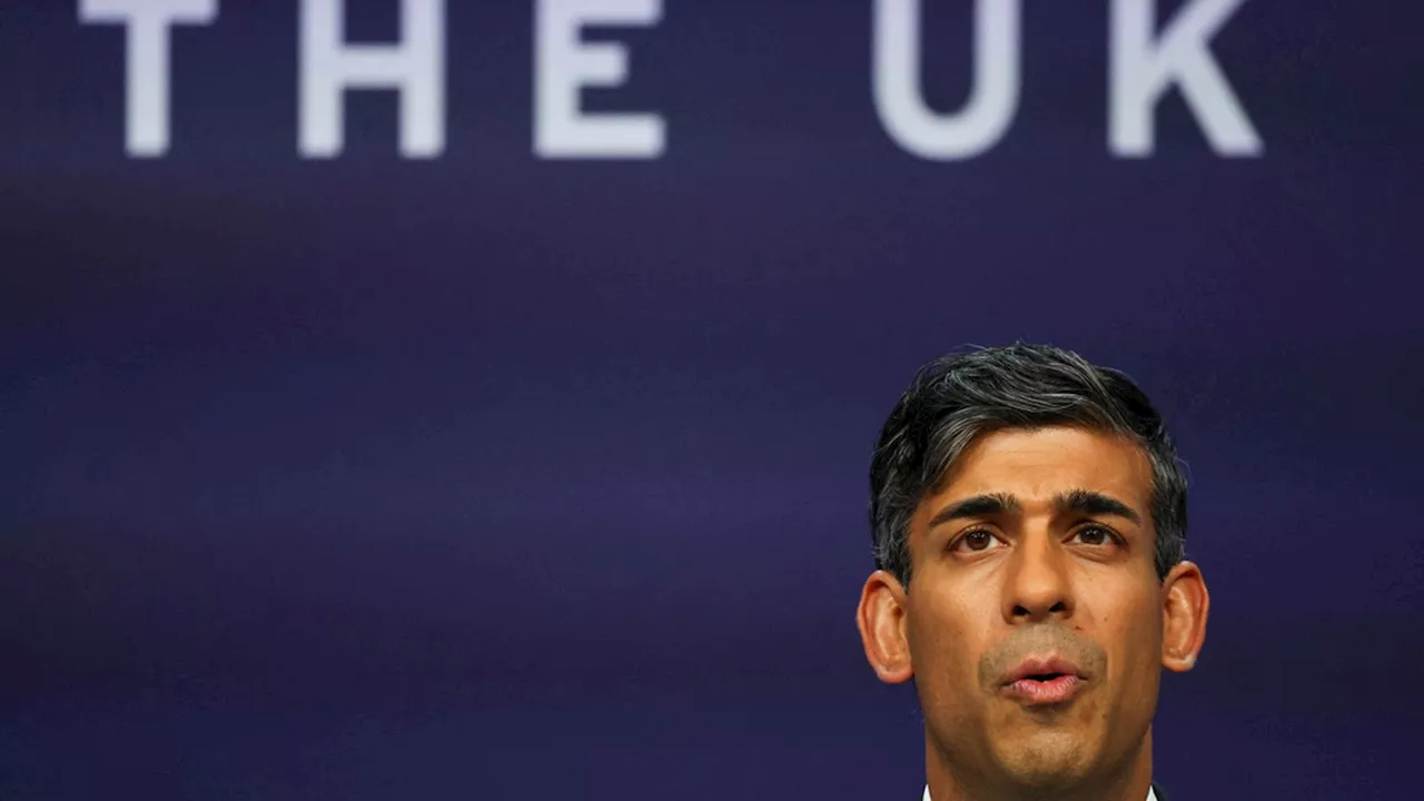 Rishi Sunak should lobby other countries at COP28 climate talks to phase out fossil fuels, MPs say