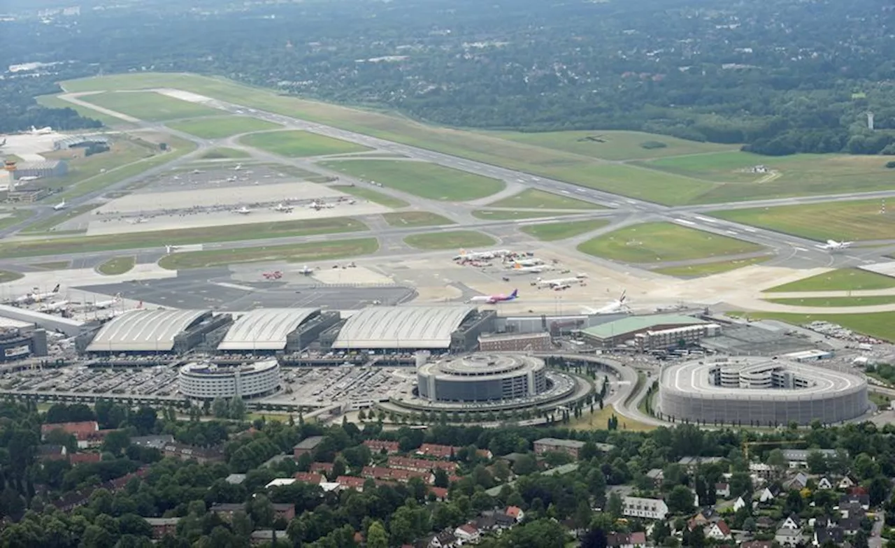 Hamburg airport remains closed as police deal with 'hostage situation'