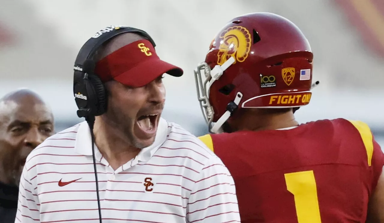 USC fires defensive coordinator Alex Grinch after 52-42 loss to Washington