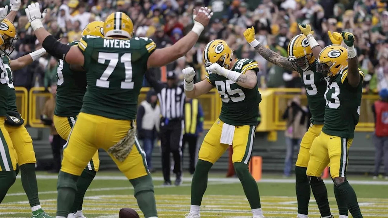 Packers snap four-game skid with victory over struggling Rams