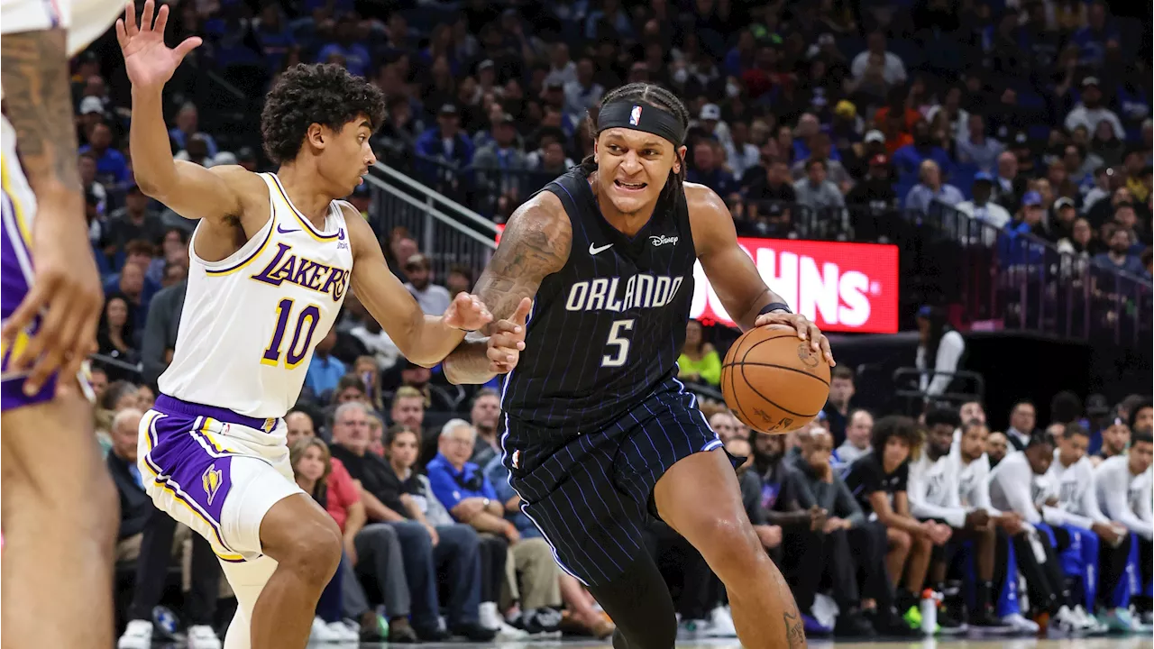 Wagner scores 26, leads Magic over Lakers