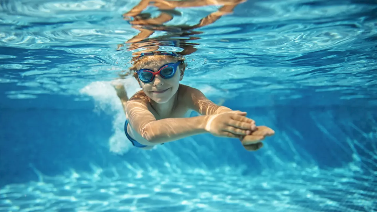 Reino Unido e Irlanda apuntan a las piscinas españolas tras cientos de infecciones intestinales en turistas