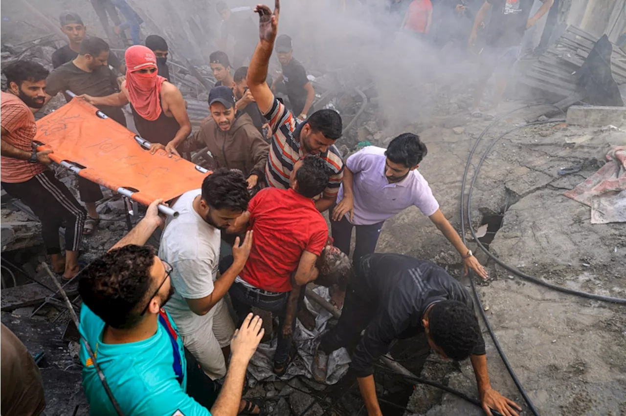 Hamas says Gaza death toll tops 10,000 as Israel steps up war