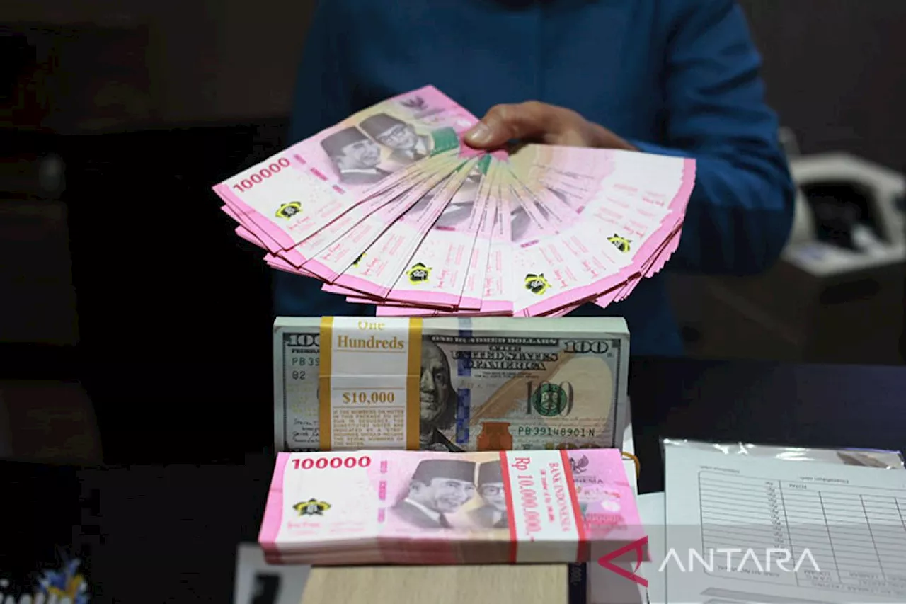 Rupiah menguat karena data-data ekonomi AS lebih rendah dari dugaan