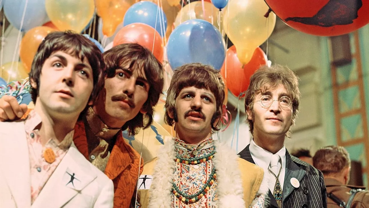 Alex Schulman: Jag gråter när jag hör The Beatles sista låt