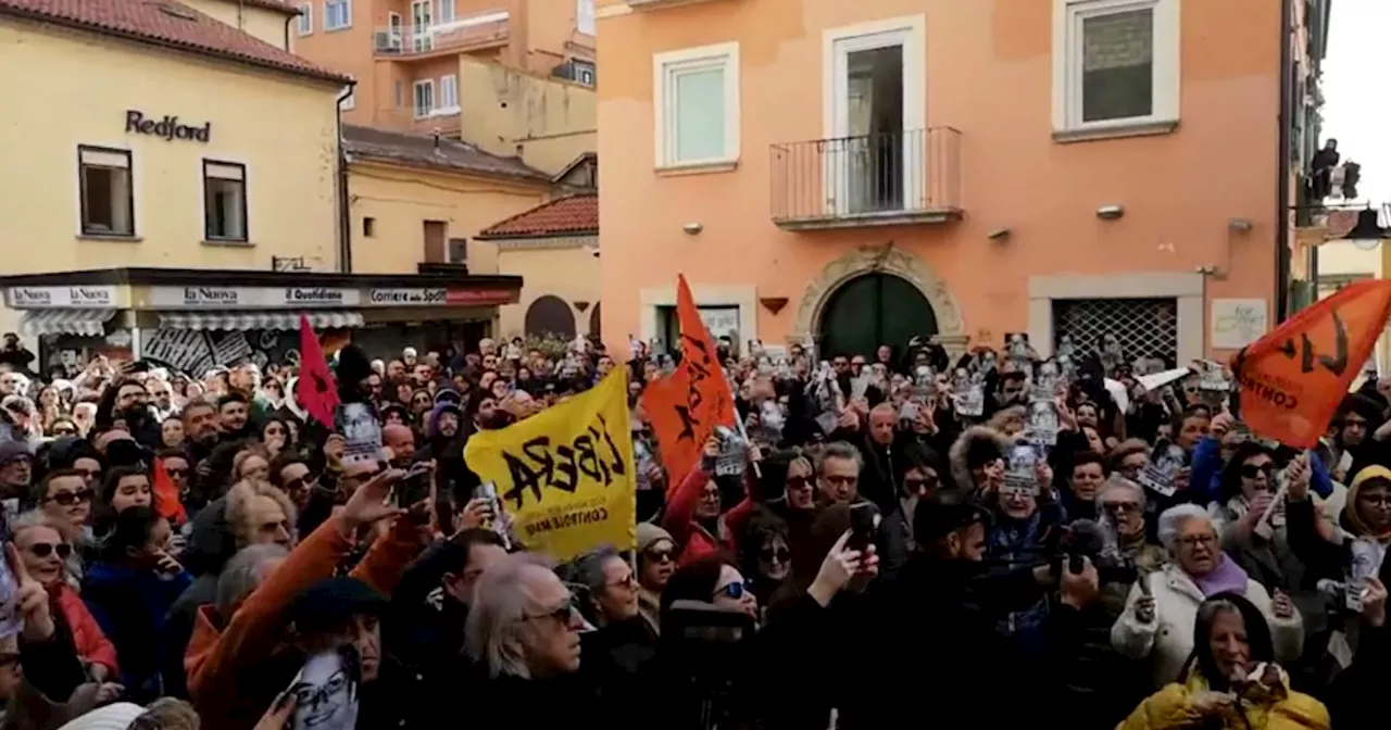 “Il destino di quella chiesa lo decideranno i cittadini”: così Gildo Claps durante la protesta…