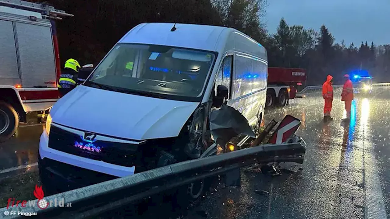 Stmk: Feuerwehr Pinggau nach Transporter- und Pkw-Unfall zweimal auf der A 2 im Einsatz