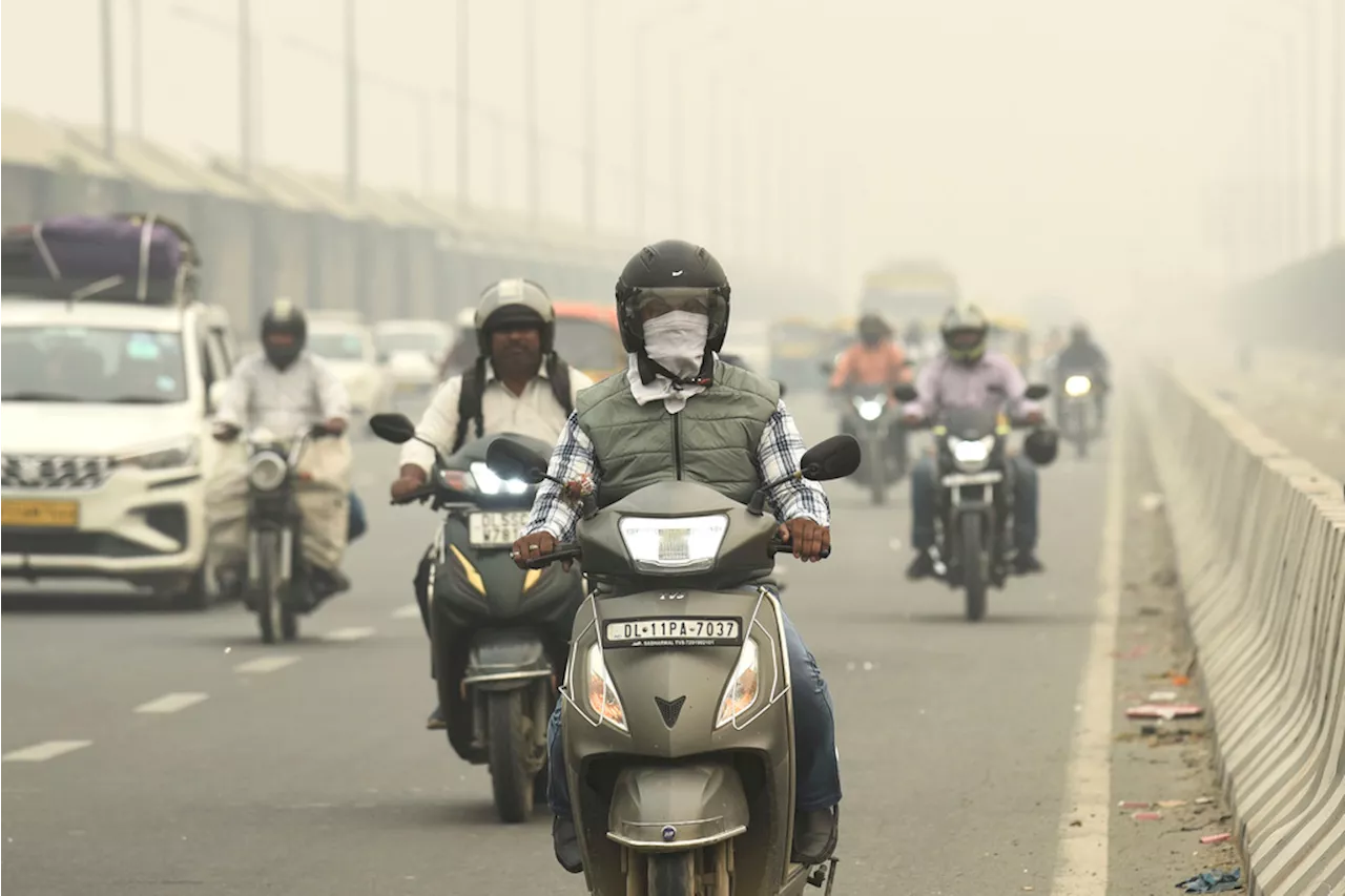 New Delhi to restrict use of vehicles to curb ‘severe’ smog