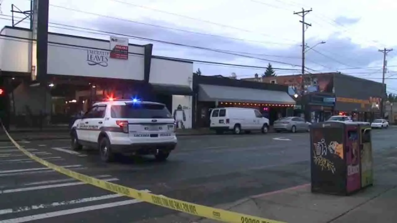 Washington suspect turns self in after bar shooting kills 2, injures 3