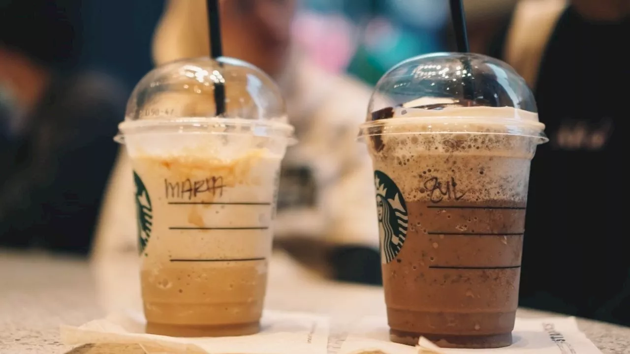 Frappuccino al estilo Starbucks, así lo puedes preparar en casa sin gastar tanto dinero