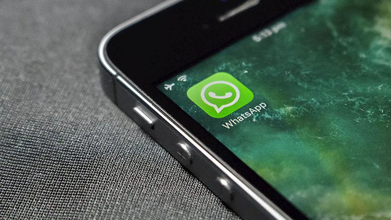 WhatsApp malware racks up 340 000 downloads in one month