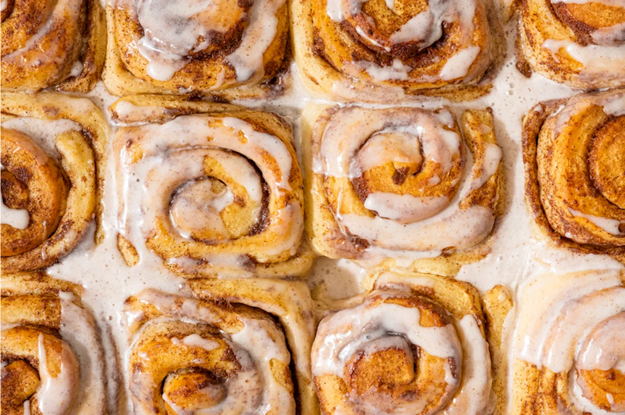 5 Easy-To-Make Anti-Inflammatory Vegan Cinnamon Roll Recipes That Scream ‘Cozy Season’