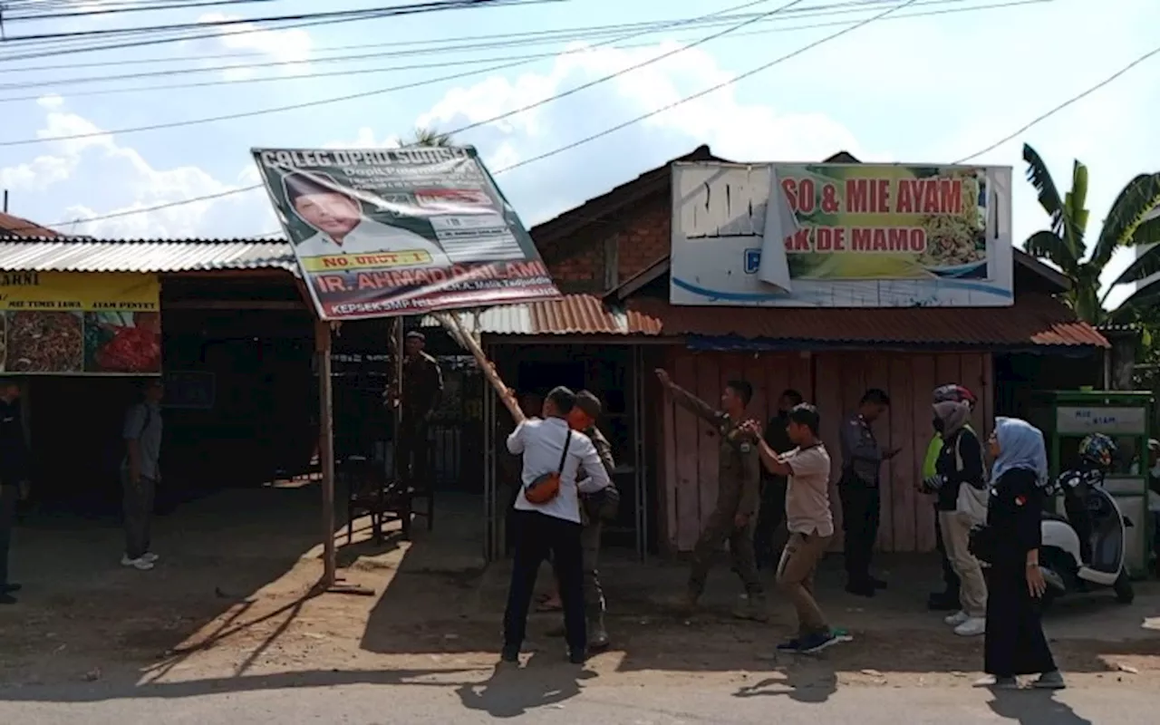 Ratusan Baliho Caleg di SU I Palembang Dicopot Panwas, Lihat