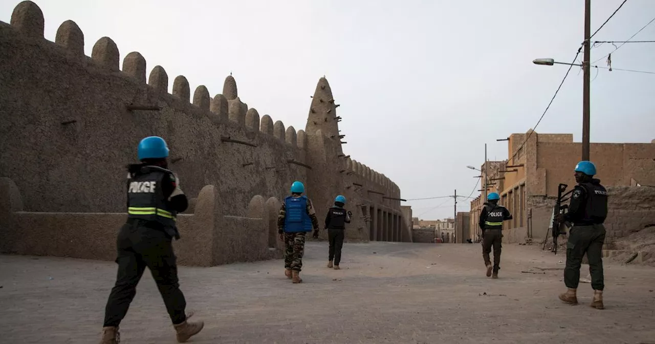 Mali : 22 Casques bleus blessés par des engins explosifs, annonce l’ONU