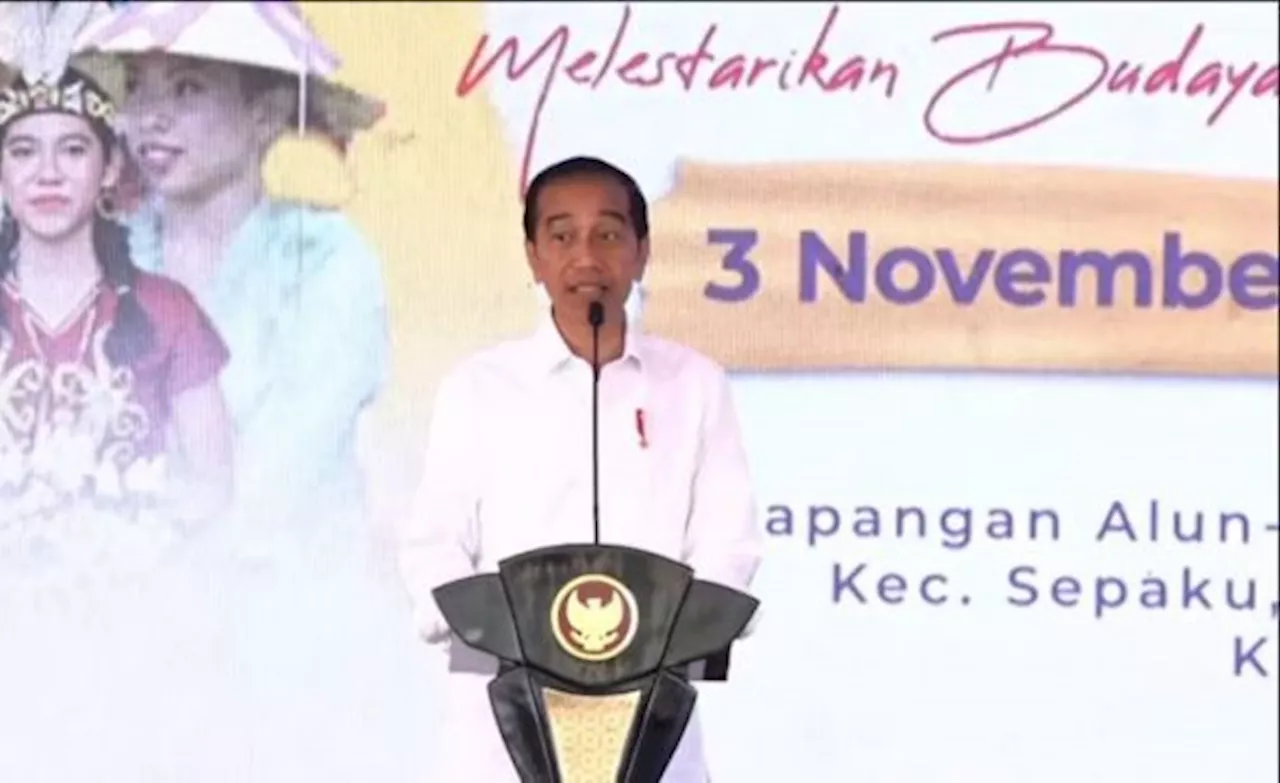 Charta Politika: Publik Percaya Jokowi Cawe-Cawe Putusan MK