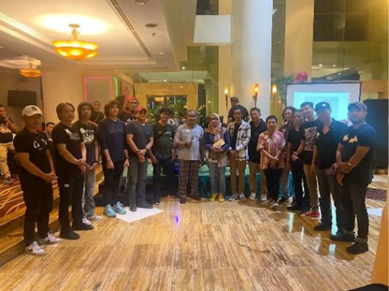 Grand Candi Hotel dan Komunitas Musisi Semarang Gelar Konser Tribute to Pepen