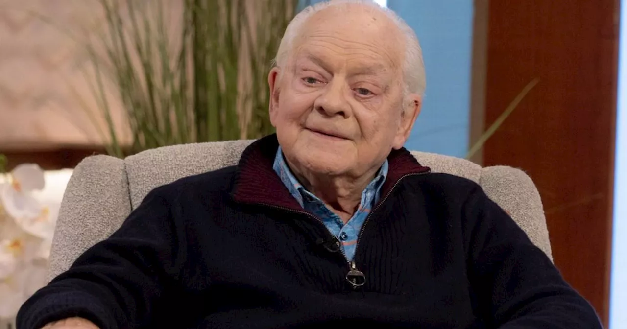 Sir David Jason, 83, throws crutches onto floor in epic health update